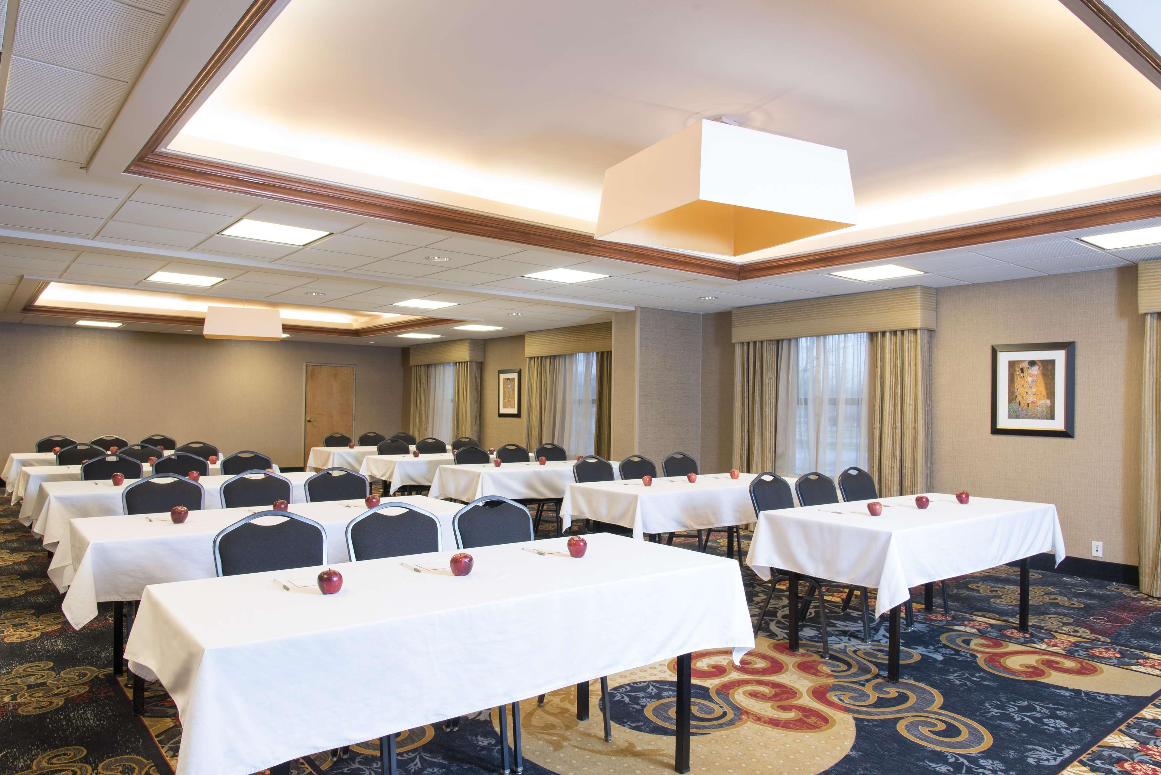 Hampton Inn Columbus/Taylorsville Едінберґ Екстер'єр фото