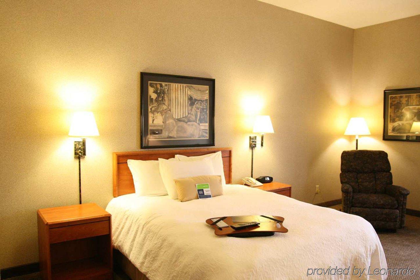 Hampton Inn Columbus/Taylorsville Едінберґ Номер фото